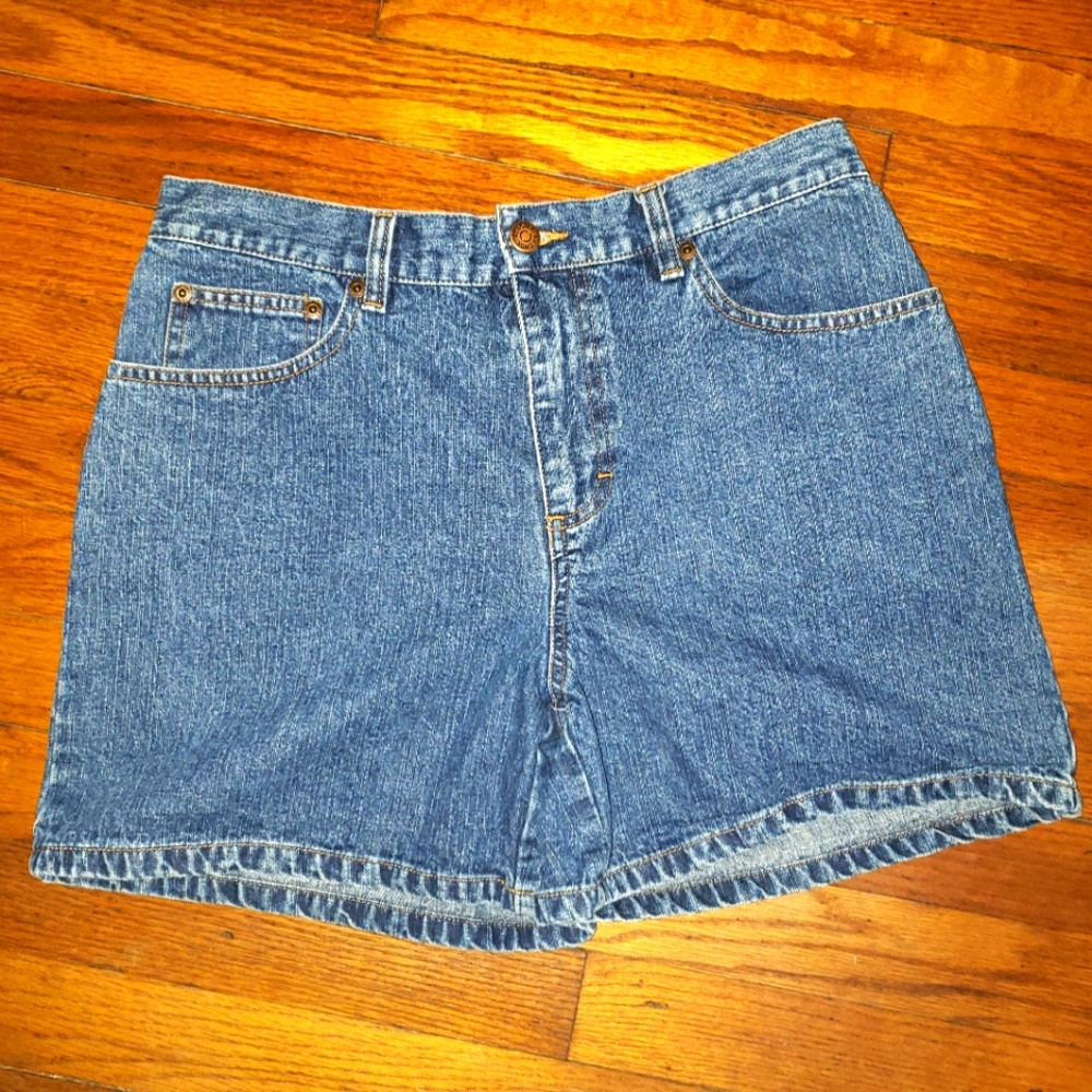 Sonoma Denim Shorts Size 8M.  EUC.